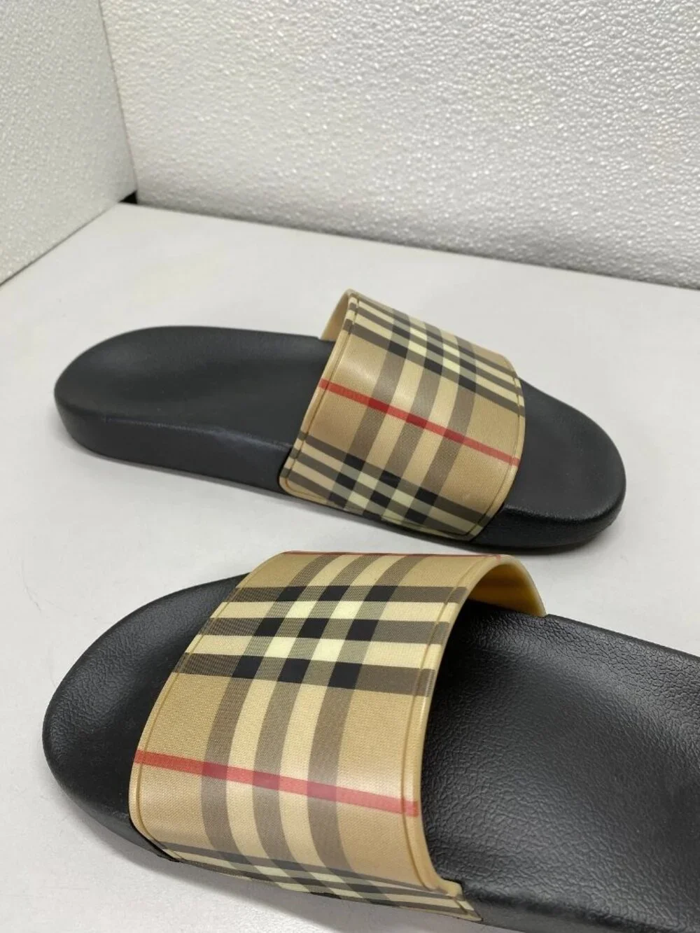 Burberry Mens Furley Check Slide Sandals Size 8/EU 41 Arcive Beige